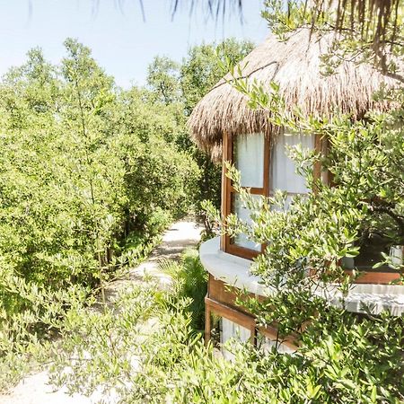 Mamasan Treehouses & Cabins ตูลุม ภายนอก รูปภาพ