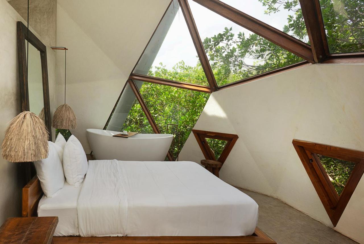 Mamasan Treehouses & Cabins ตูลุม ภายนอก รูปภาพ