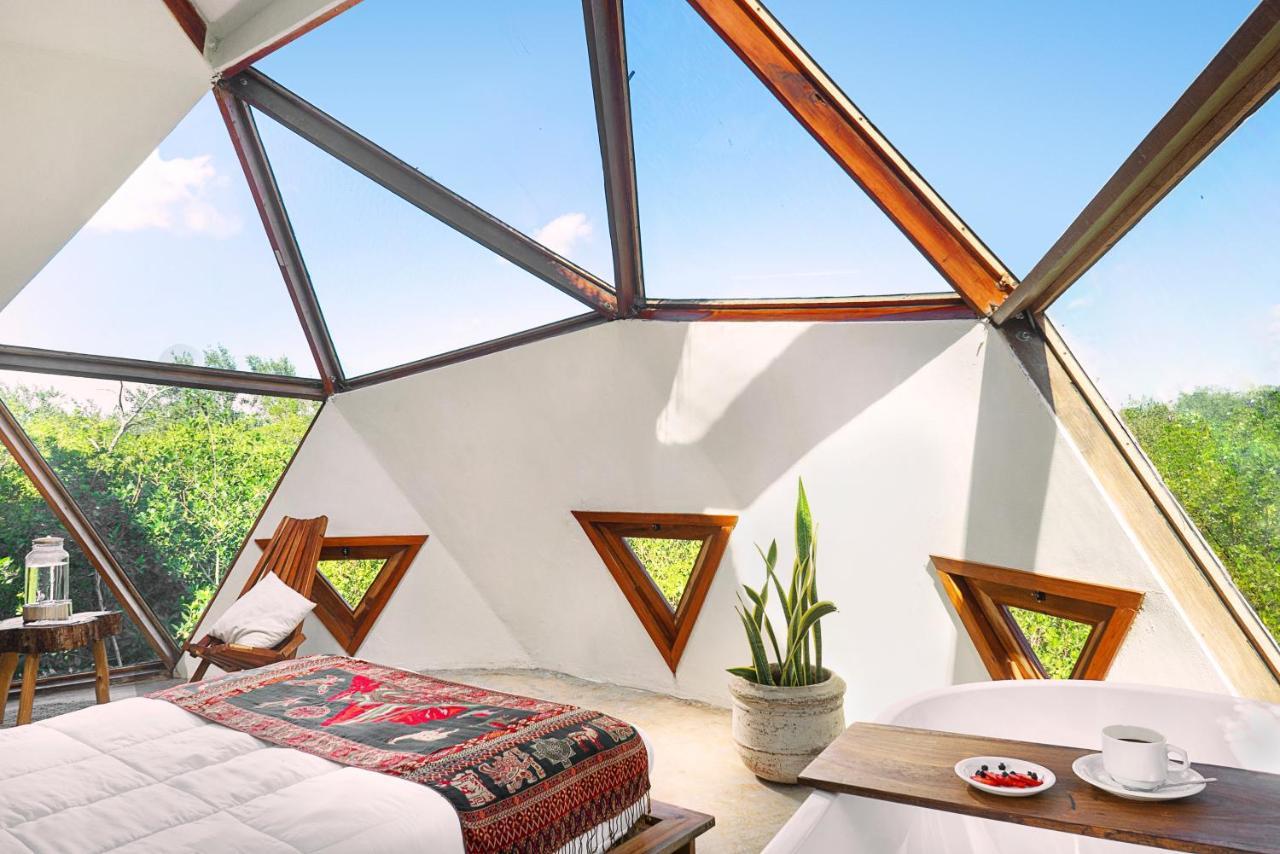 Mamasan Treehouses & Cabins ตูลุม ภายนอก รูปภาพ