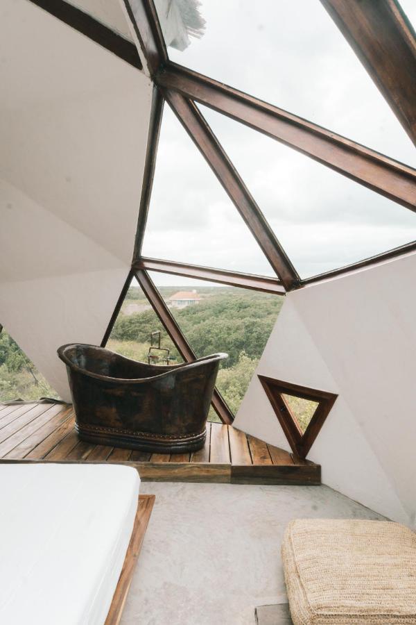 Mamasan Treehouses & Cabins ตูลุม ภายนอก รูปภาพ