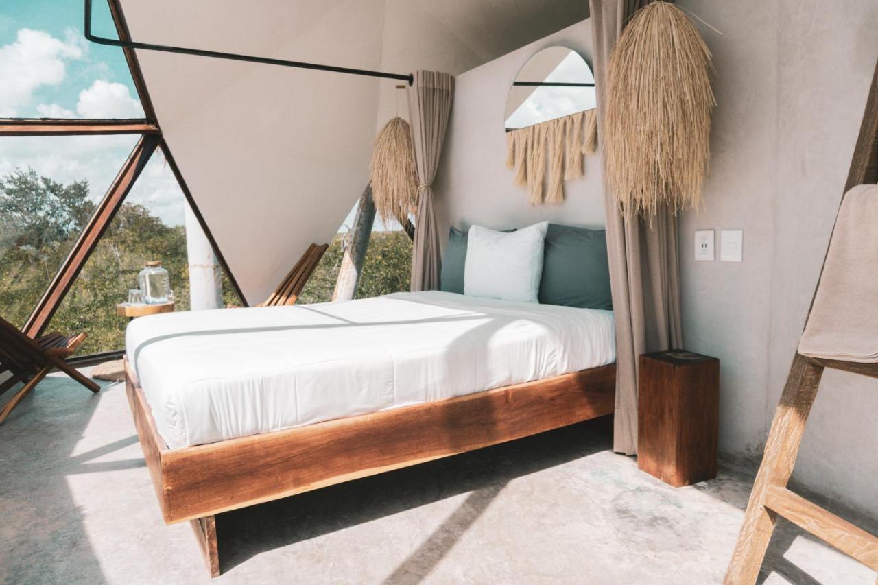 Mamasan Treehouses & Cabins ตูลุม ภายนอก รูปภาพ