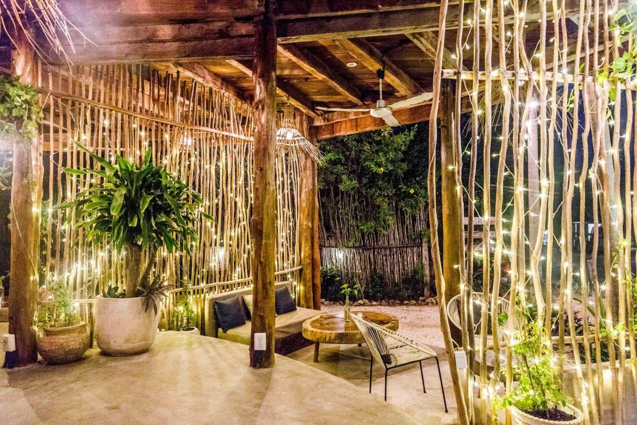Mamasan Treehouses & Cabins ตูลุม ภายนอก รูปภาพ